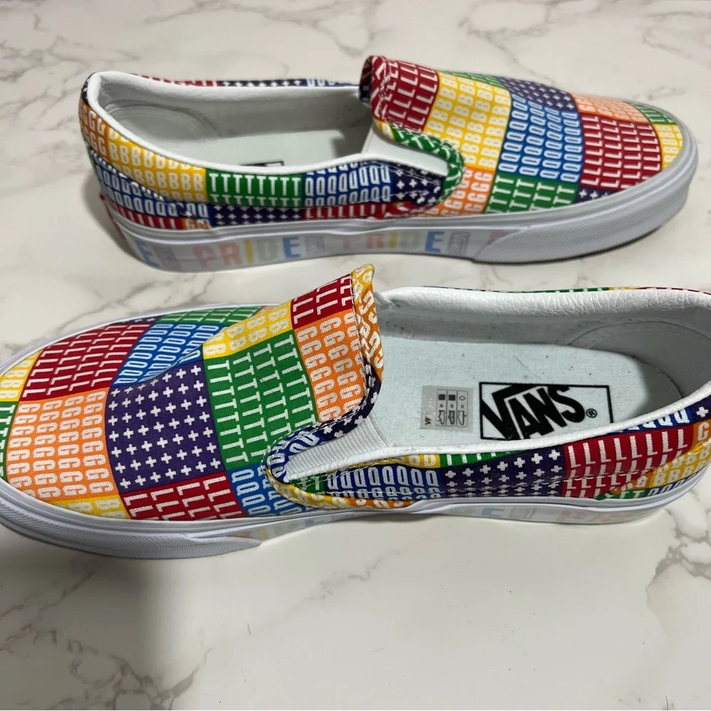 NWOB‎ Pride Multicolored Vans Sneakers -- Women's 8.5 -- Men's 7
